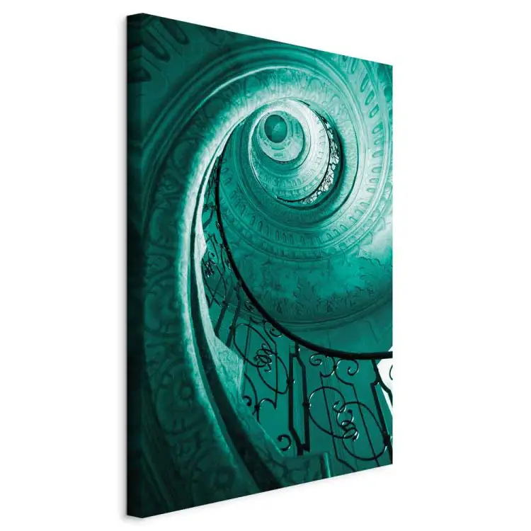 Wenteltrap - foto van de trap in turquoise kleur
