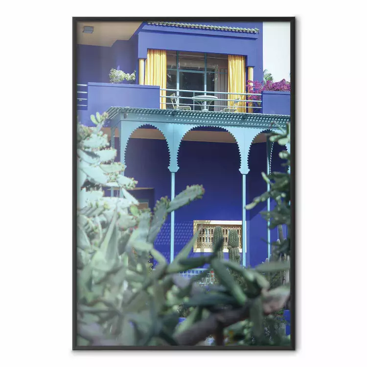 Majorelle-tuin - luxe blauw gebouw met zuilen en tuin