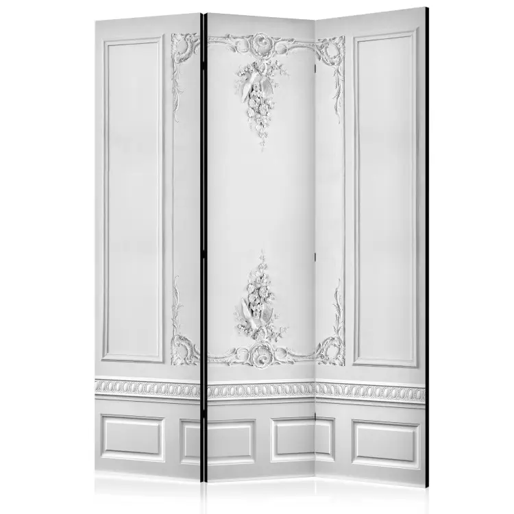 Paleismuur - witte achtergrond met delicate ornamenten