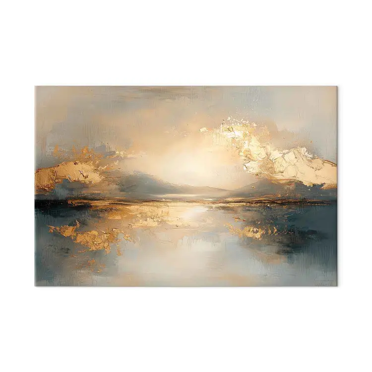 Rustige baai - gouden landschap met reflectie van lucht in water